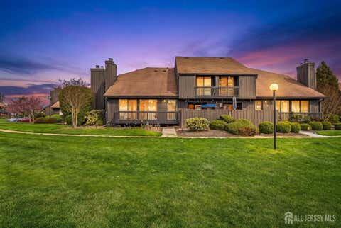 Condo For Sale - 197 Westgate Drive<br/> Middlesex County, Edison, NJ 08820