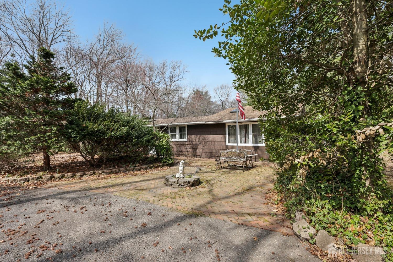 227 Lloyd Road, Aberdeen, New Jersey image 26
