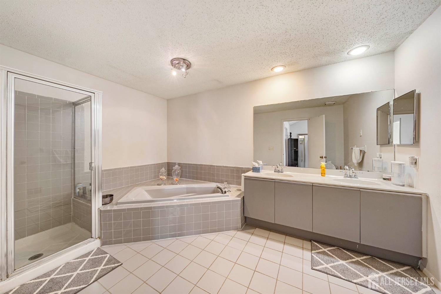 253 Nebula, Road, Piscataway, New Jersey image 19