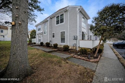 Condo For Sale - 22 Borell Square<br/> Parlin, NJ 08859