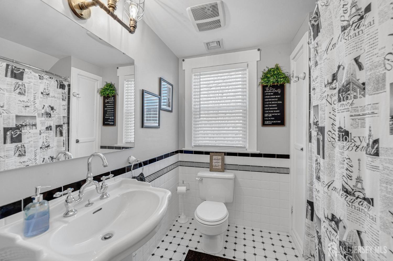 157 N Randolphville Road, Piscataway, New Jersey image 28