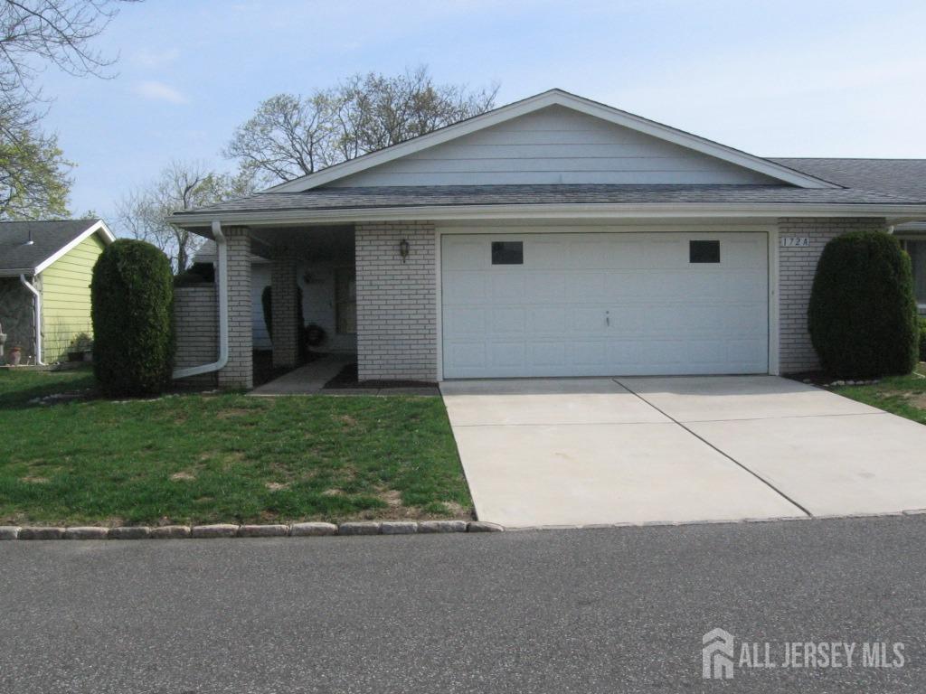 172 Warren Road #172A, Monroe Township, New Jersey image 2