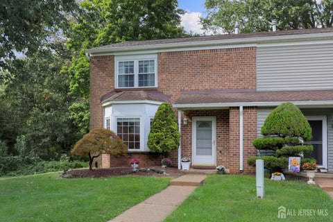 Condo For Sale - 29 Cloister Court<br/> Middlesex County, Old Bridge, NJ 08857