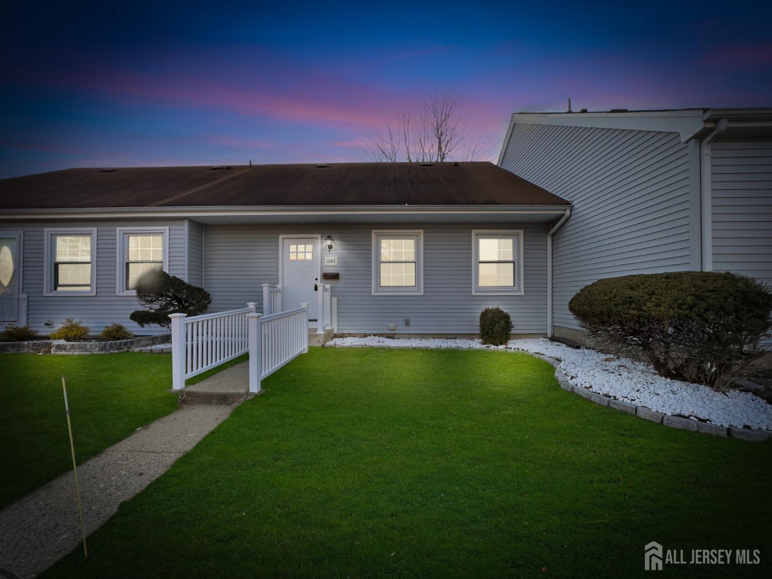 164 Cours De Clemenceau #E, Freehold, New Jersey image 1