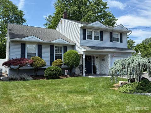 Homes For Sale - 11 Coral Court<br/> Colonia, NJ 07067