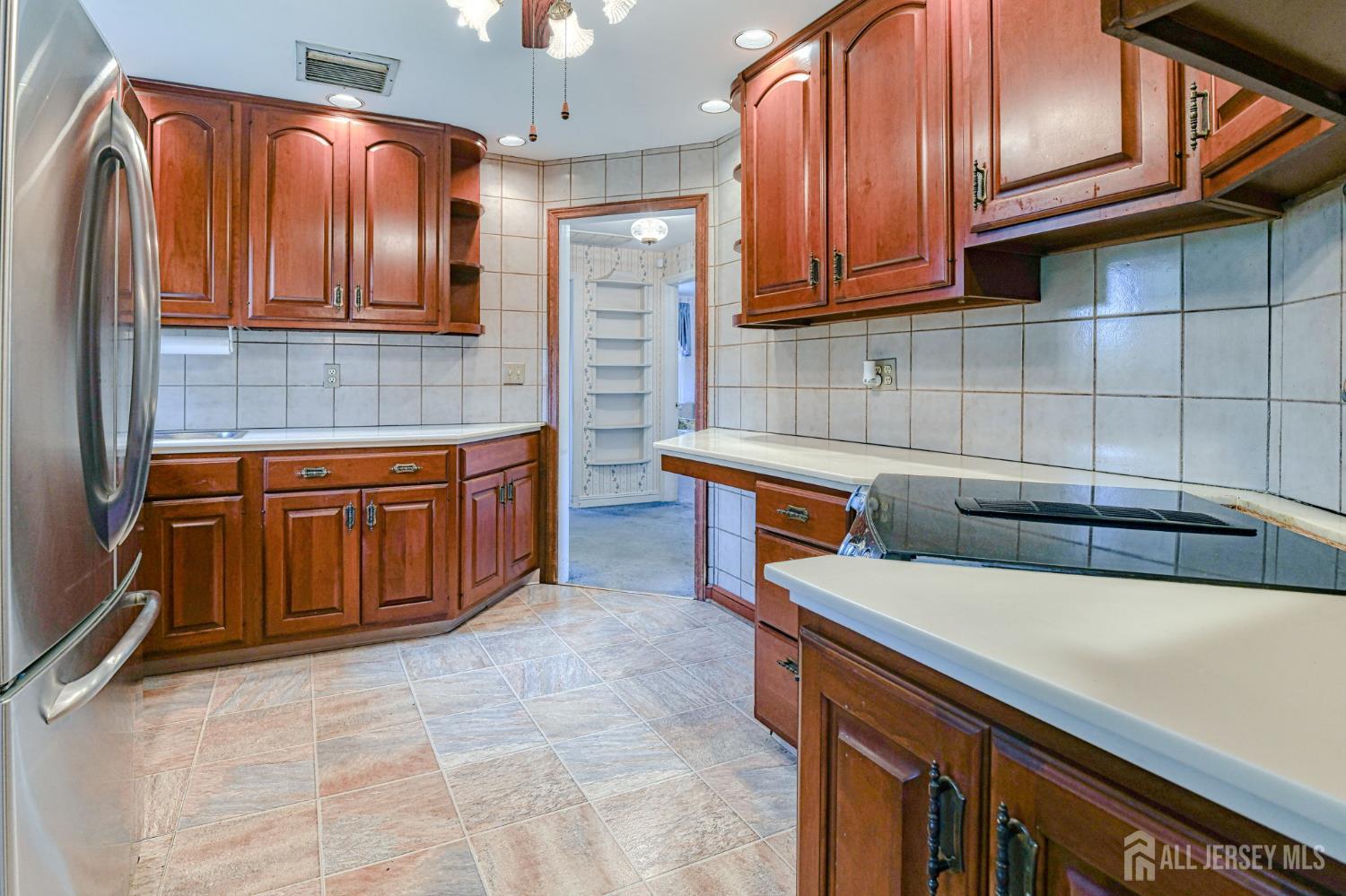16 Pardun Avenue, Milltown, New Jersey image 8