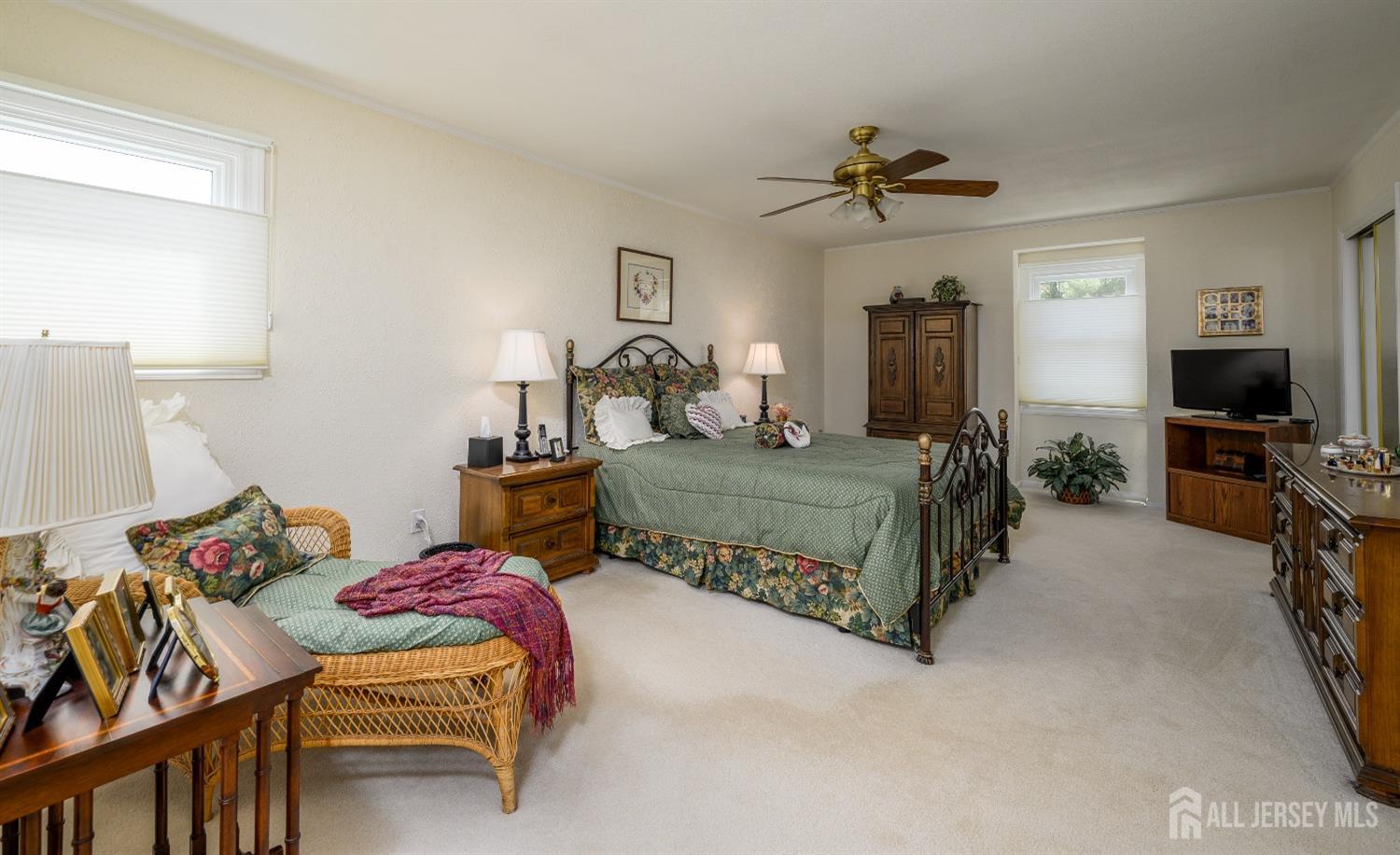 4 Boston Post Road, East Brunswick, New Jersey image 14