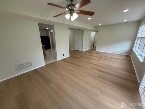 Homes For Rent - 220 Copeley Way<br/> North Brunswick, NJ 08902