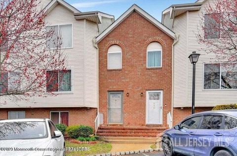 Condo For Sale - 603 Holly Drive<br/> Perth Amboy, NJ 08861