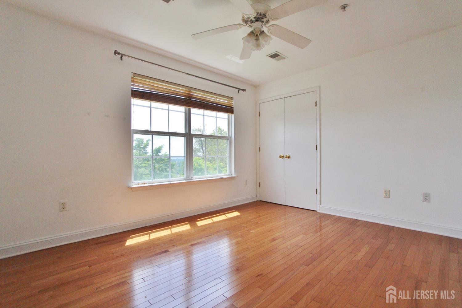 Green Brook, New Jersey 08812, United States, 2 Bedrooms Bedrooms, ,2 BathroomsBathrooms,Residential,Active,174124