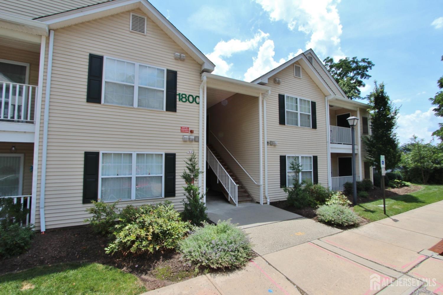 Green Brook, New Jersey 08812, United States, 2 Bedrooms Bedrooms, ,2 BathroomsBathrooms,Residential,Active,174124