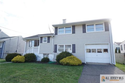 Homes For Sale - 32 Predmore Avenue<br/> Middlesex County, Colonia, NJ 07067