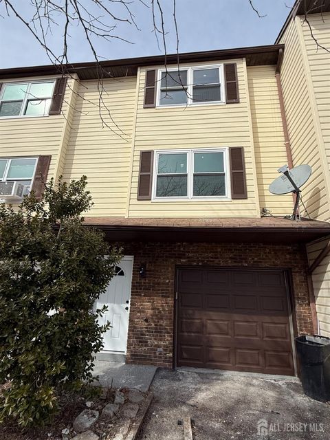 Homes For Sale - 25 N Essex Street<br/> Carteret, NJ 07008