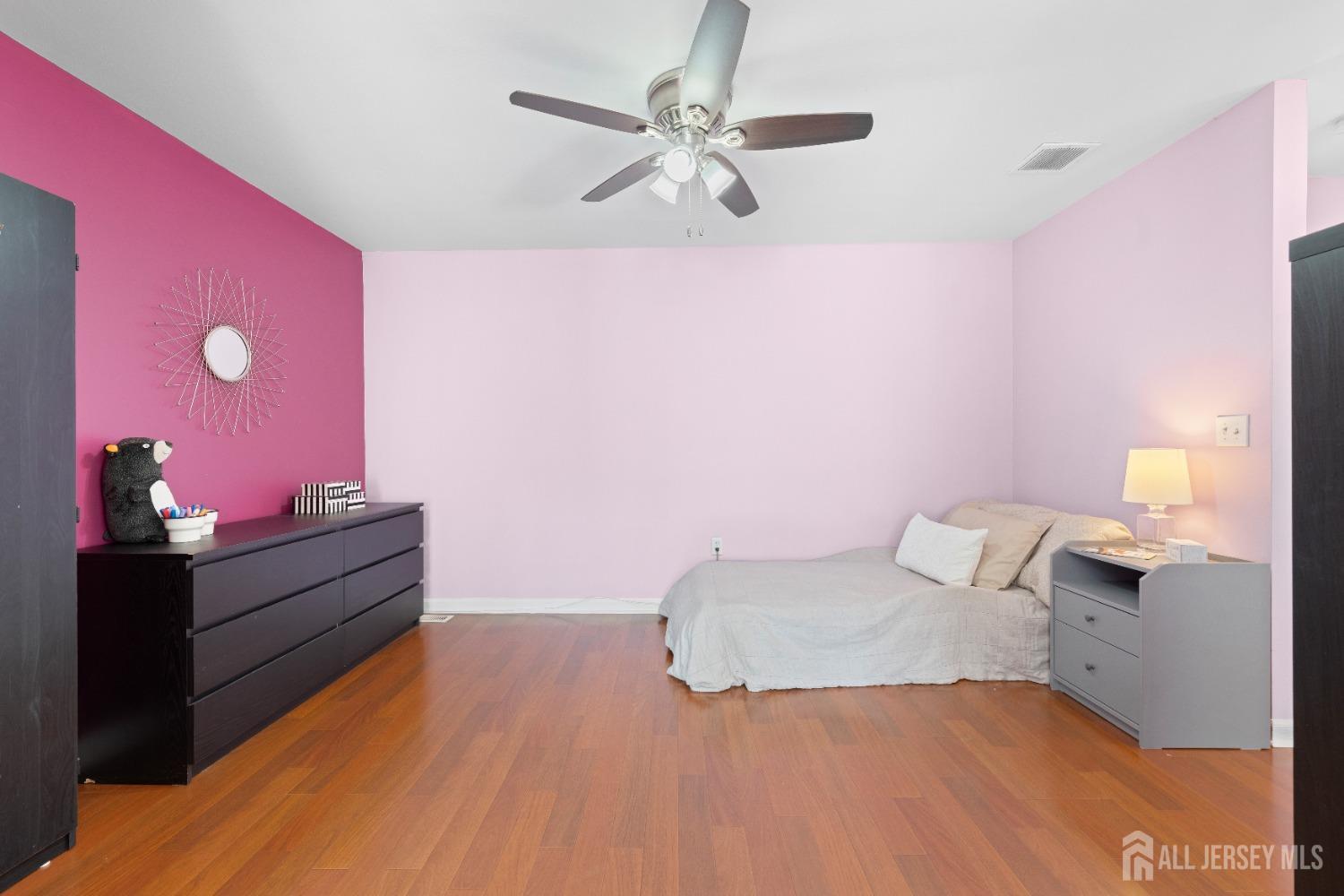 51 E Burgess Drive, Piscataway, New Jersey image 21