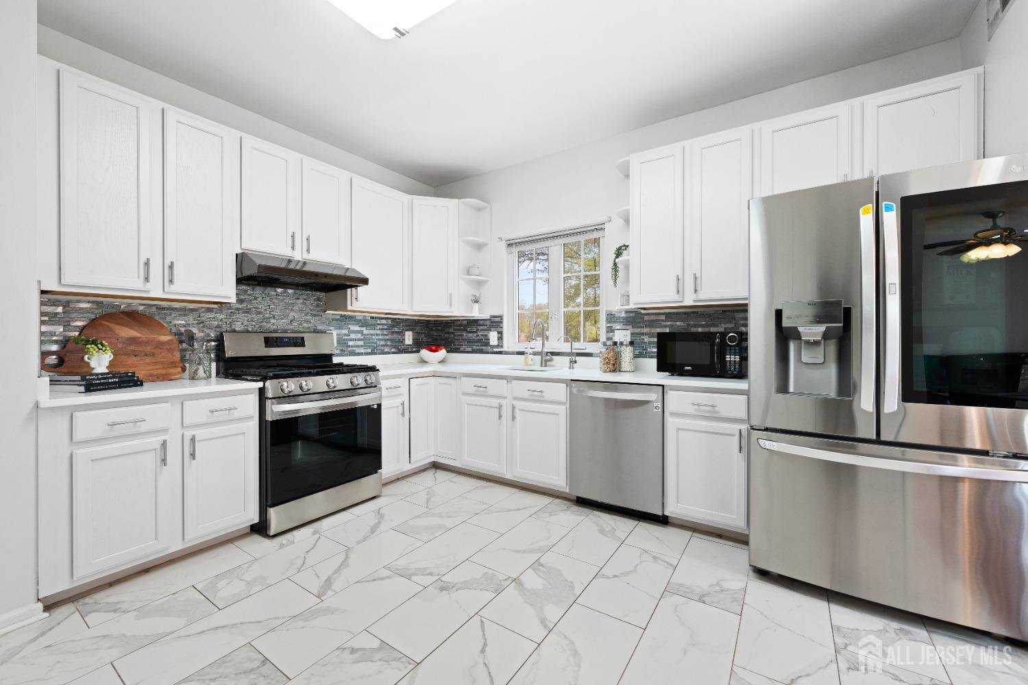 51 E Burgess Drive, Piscataway, New Jersey image 8