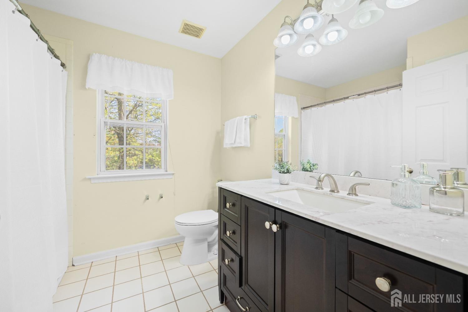 51 E Burgess Drive, Piscataway, New Jersey image 25