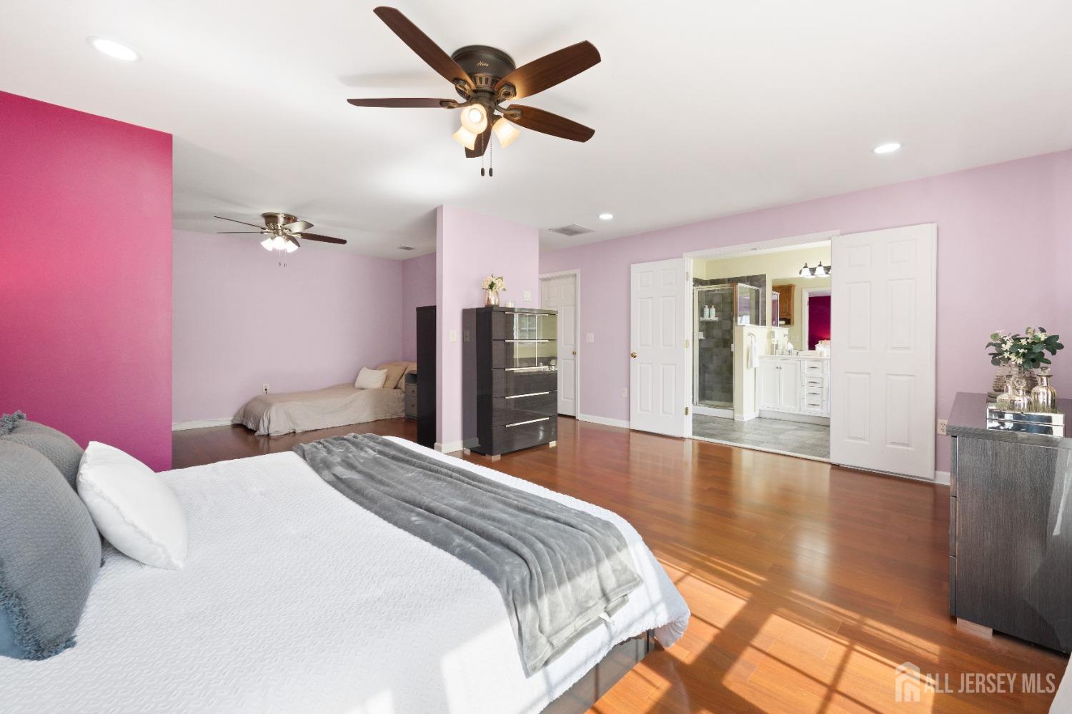 51 E Burgess Drive, Piscataway, New Jersey image 20