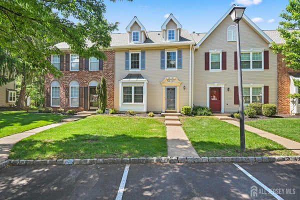 67 ALBURY WAY, NORTH BRUNSWICK, NJ 08902 - Image df710686d02deffce87875950e2678d2/781556629