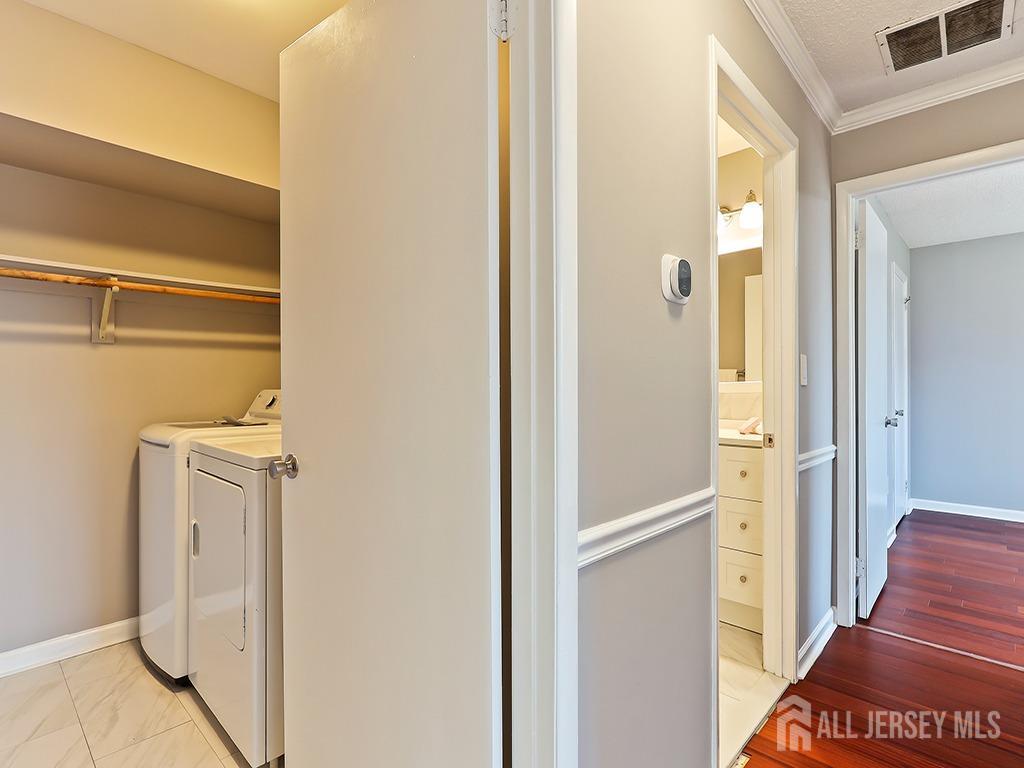 1010 Aspen Drive, Plainsboro, New Jersey image 15