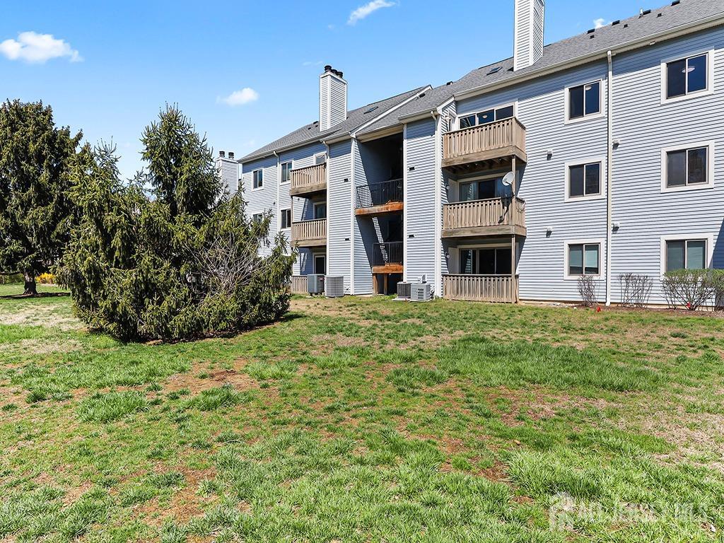 1010 Aspen Drive, Plainsboro, New Jersey image 2