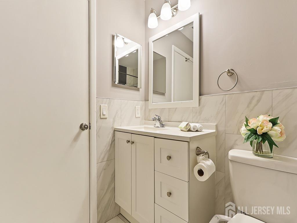 1010 Aspen Drive, Plainsboro, New Jersey image 25