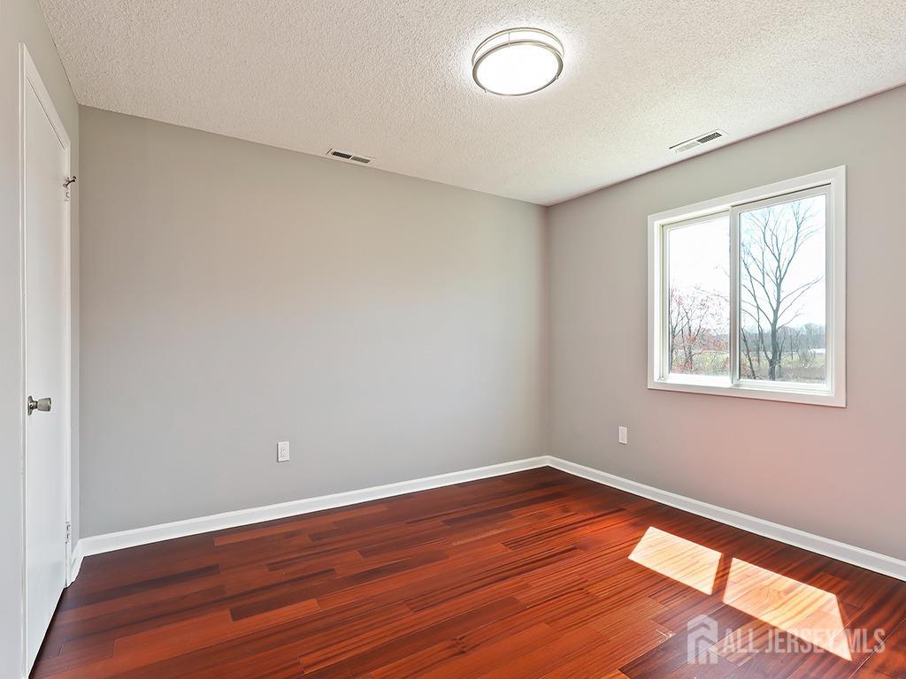 1010 Aspen Drive, Plainsboro, New Jersey image 20