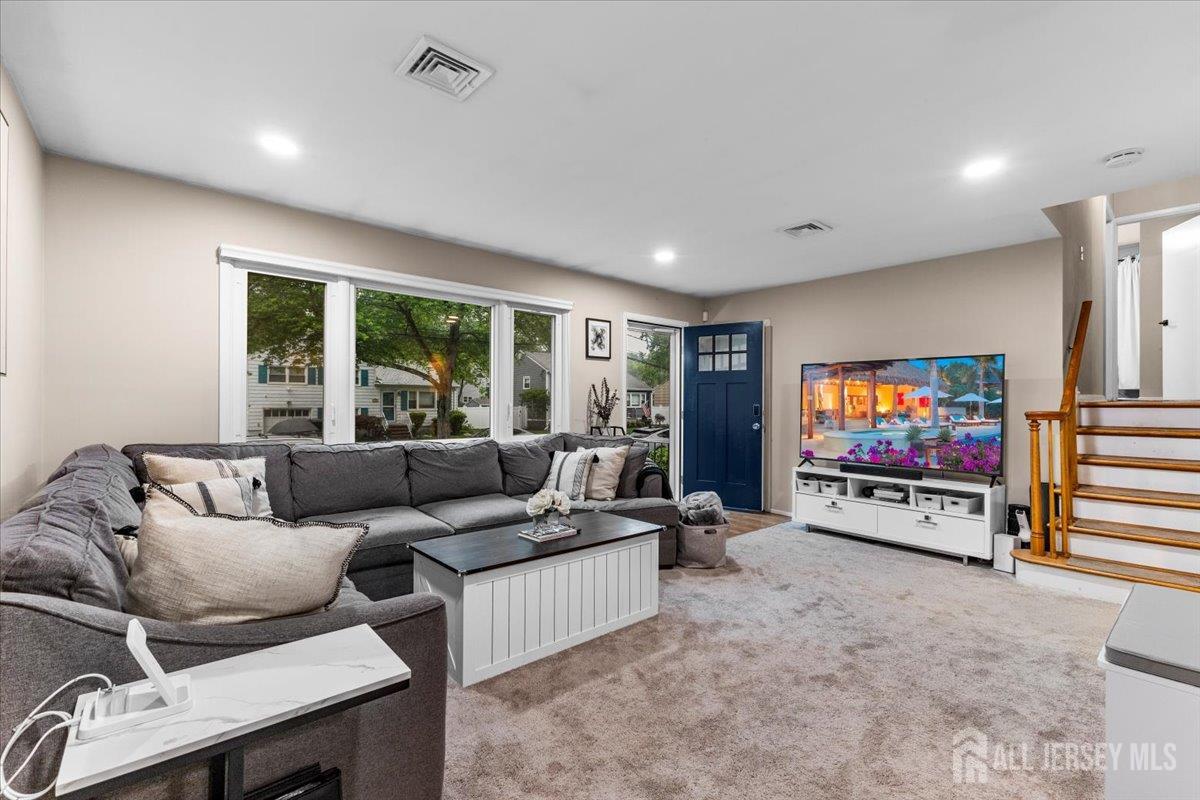 606 Hayward Street, Bound Brook, New Jersey image 2