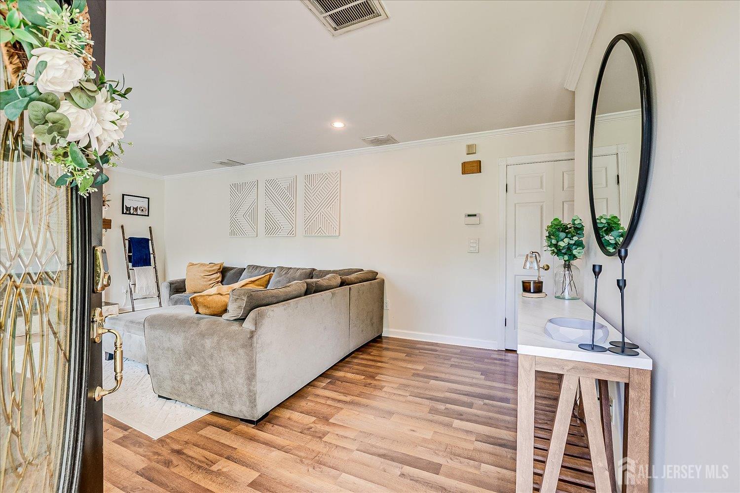 16 Rachele Court, Old Bridge, New Jersey image 5