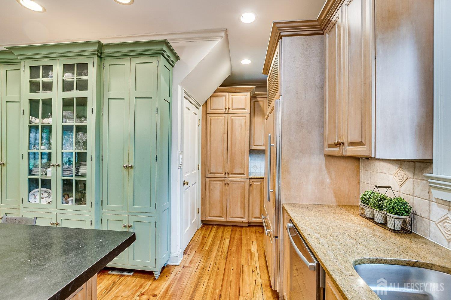 44 Rector Street, Metuchen, New Jersey image 49