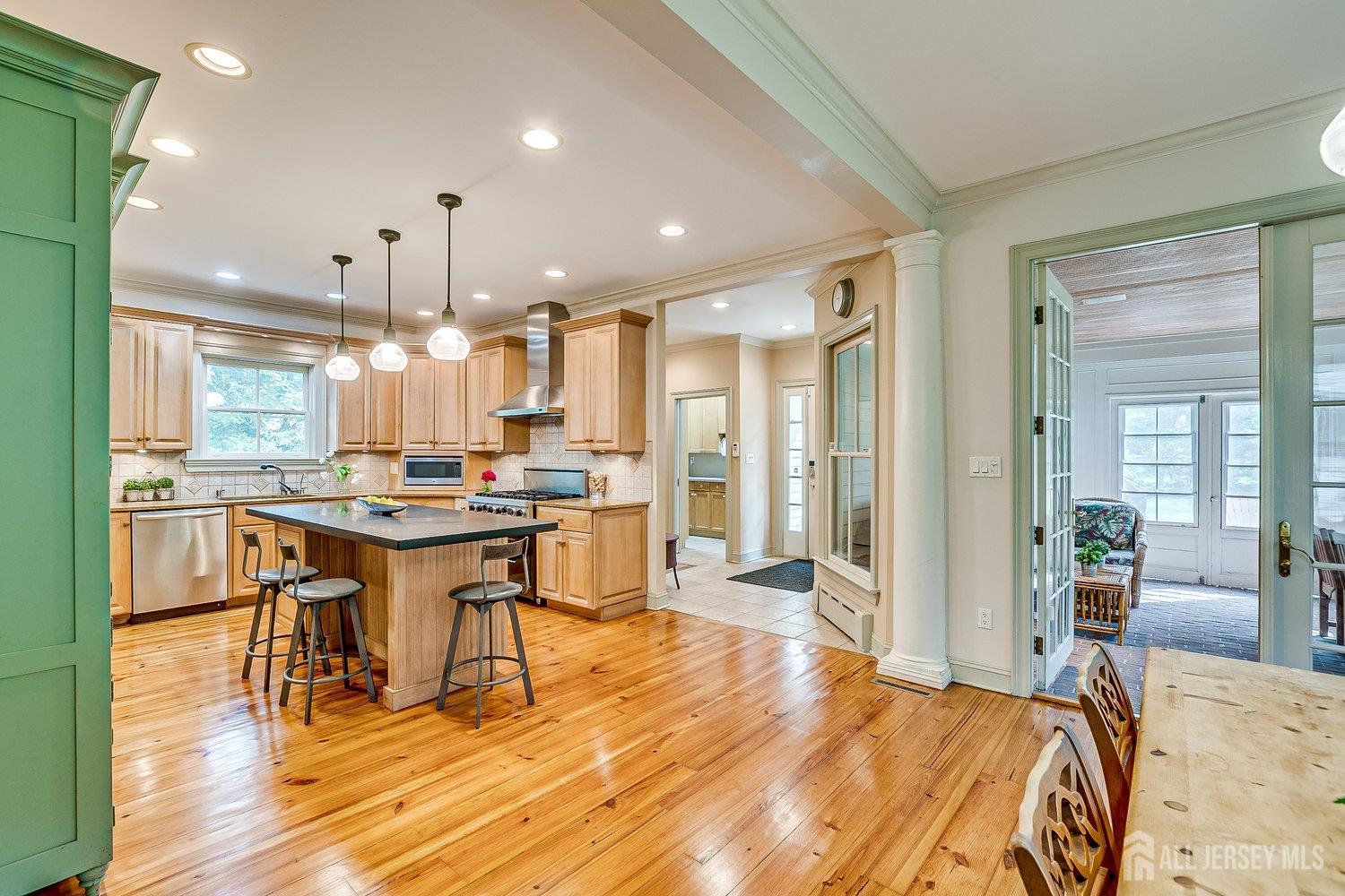 44 Rector Street, Metuchen, New Jersey image 4