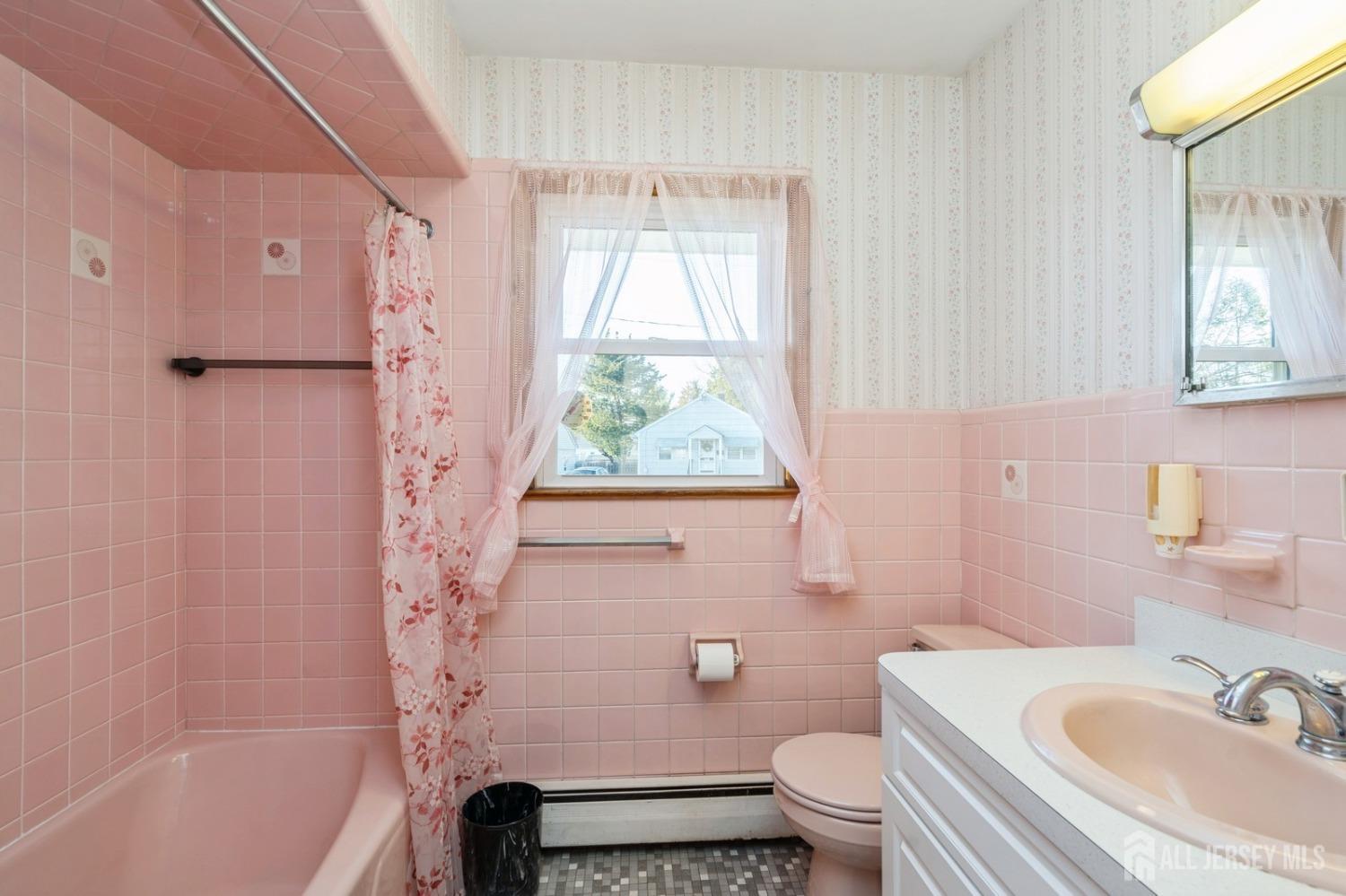 93 Conover Place, Middlesex, New Jersey image 24