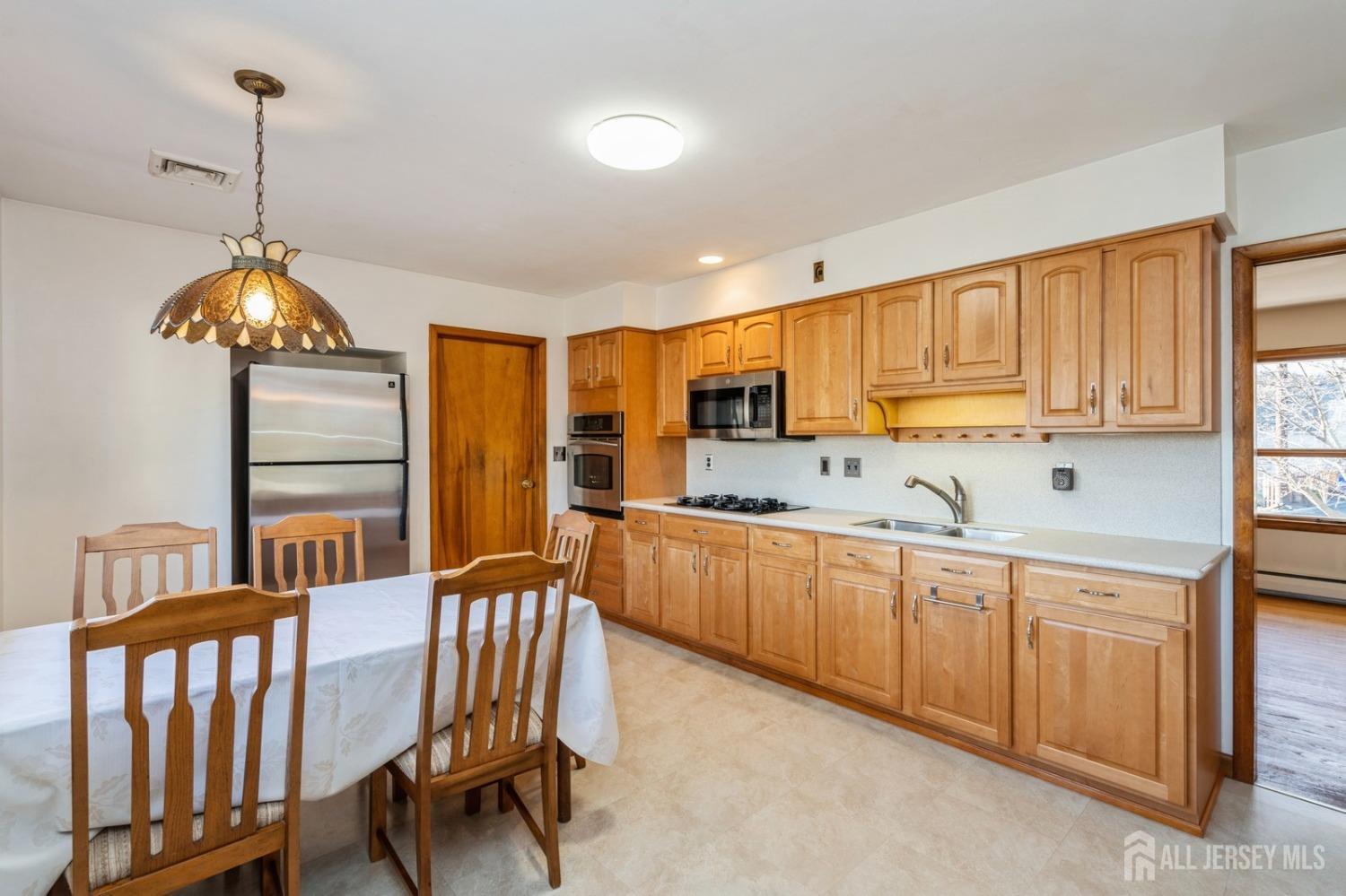 93 Conover Place, Middlesex, New Jersey image 17