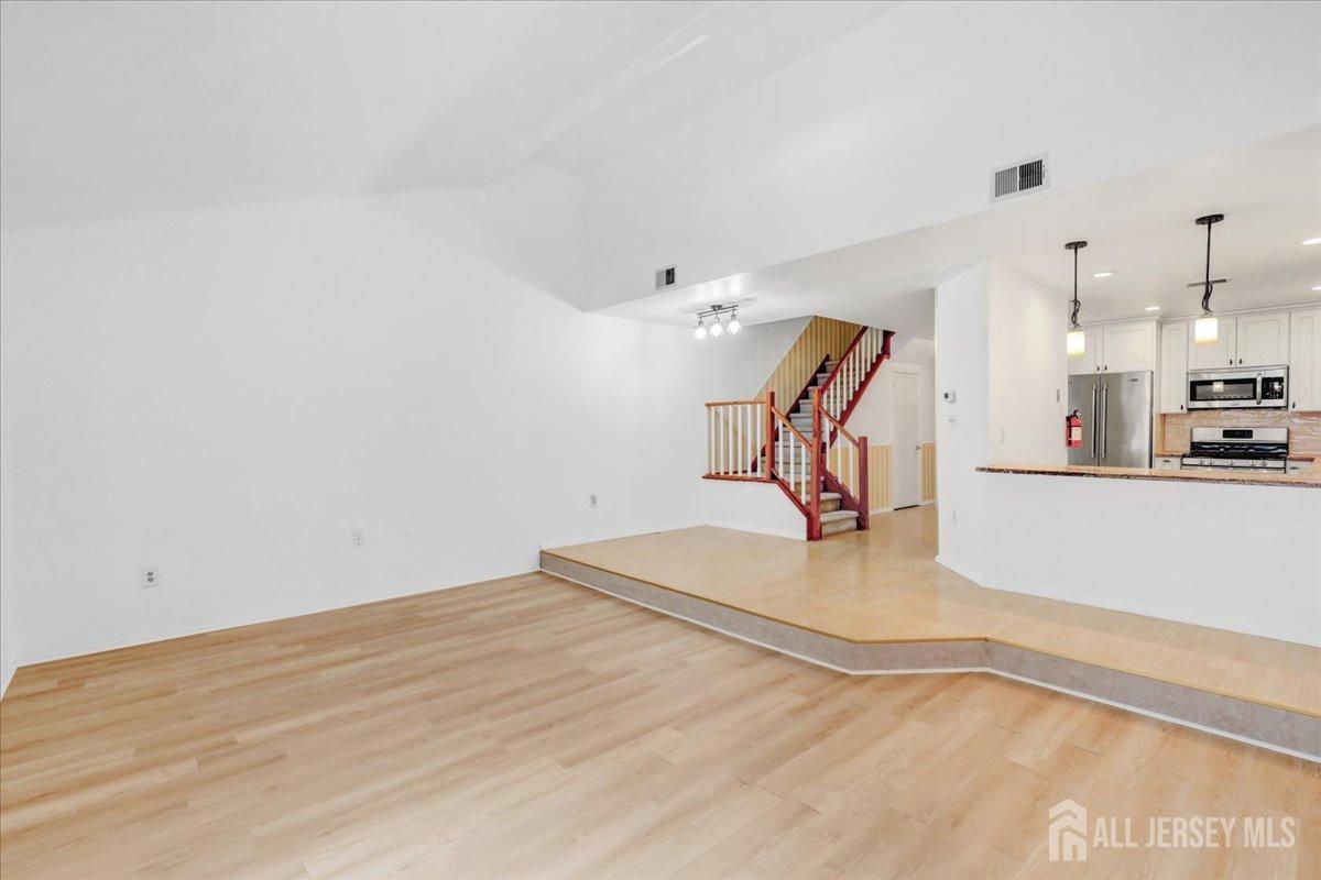 44 Lexington Circle, Old Bridge, New Jersey image 13
