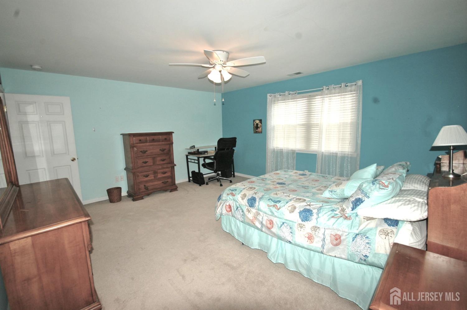 711 Edmunds Avenue, Union Beach, New Jersey image 38