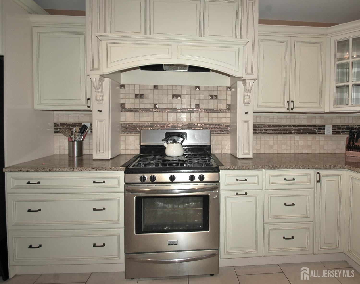 711 Edmunds Avenue, Union Beach, New Jersey image 14