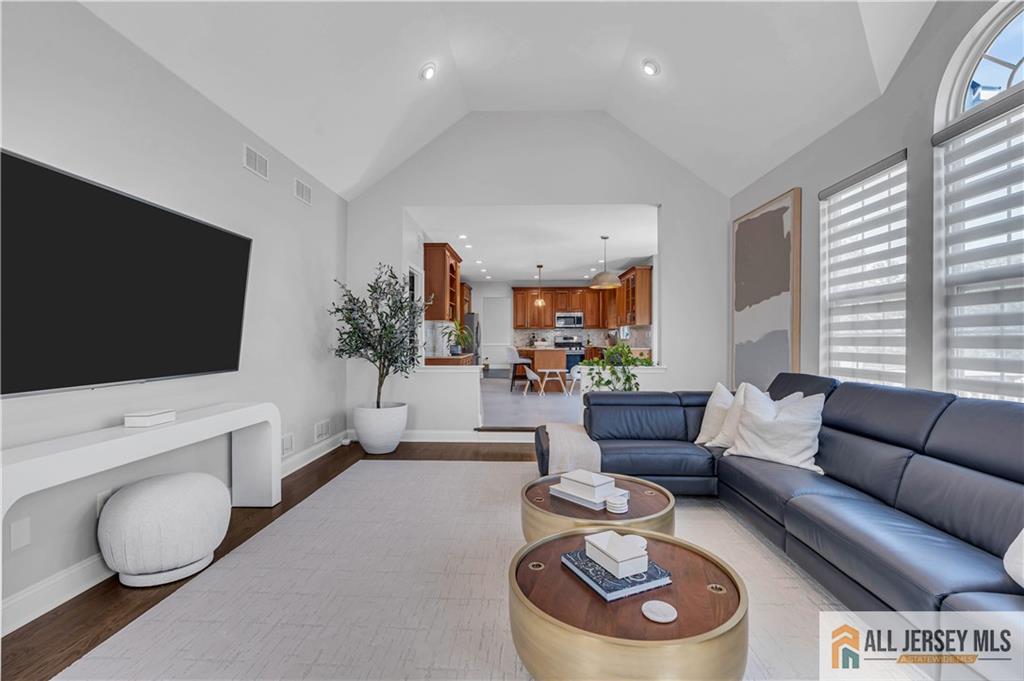 11 Hawk Court, East Brunswick, New Jersey image 7