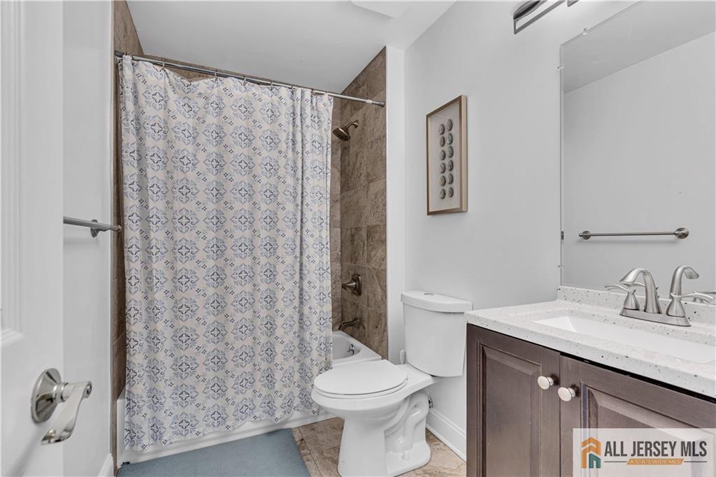 11 Hawk Court, East Brunswick, New Jersey image 27