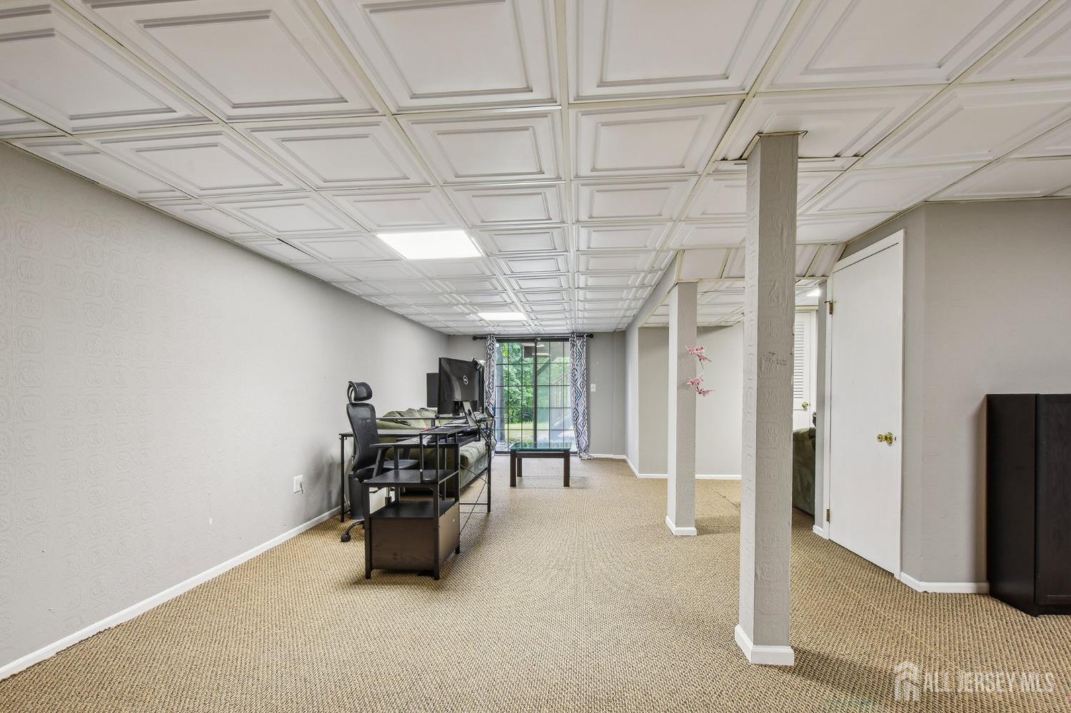 25 Manor Drive, Hillsborough, New Jersey image 24