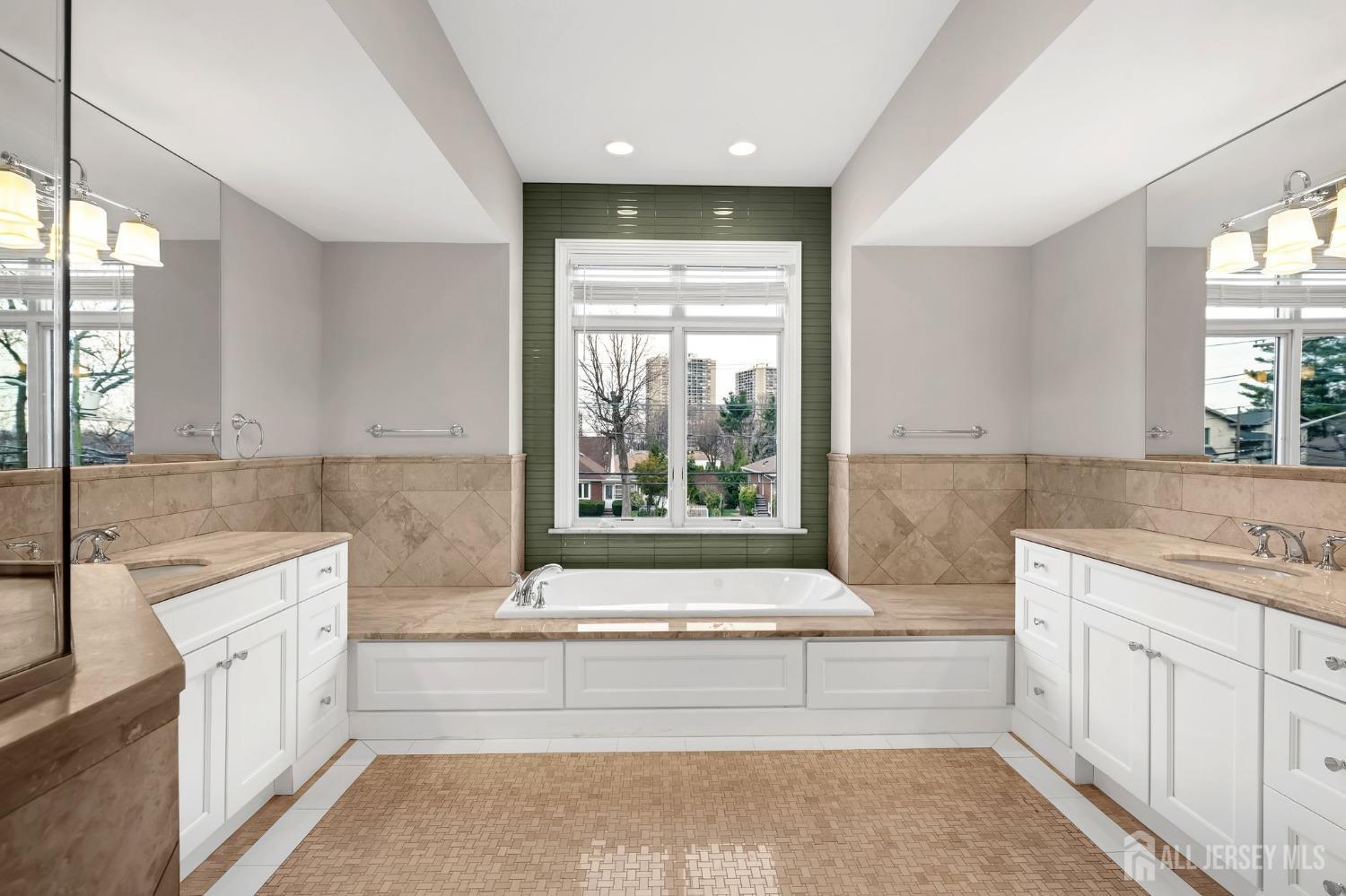 1355 NE Abbott Boulevard, Fort Lee, New Jersey image 27