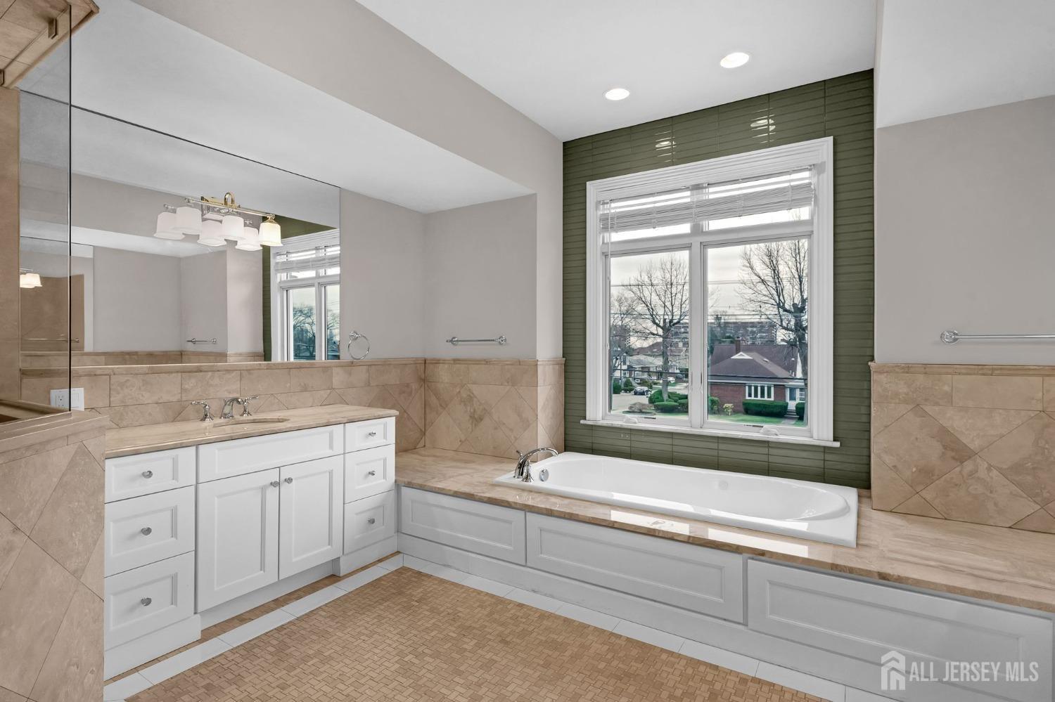 1355 NE Abbott Boulevard, Fort Lee, New Jersey image 30