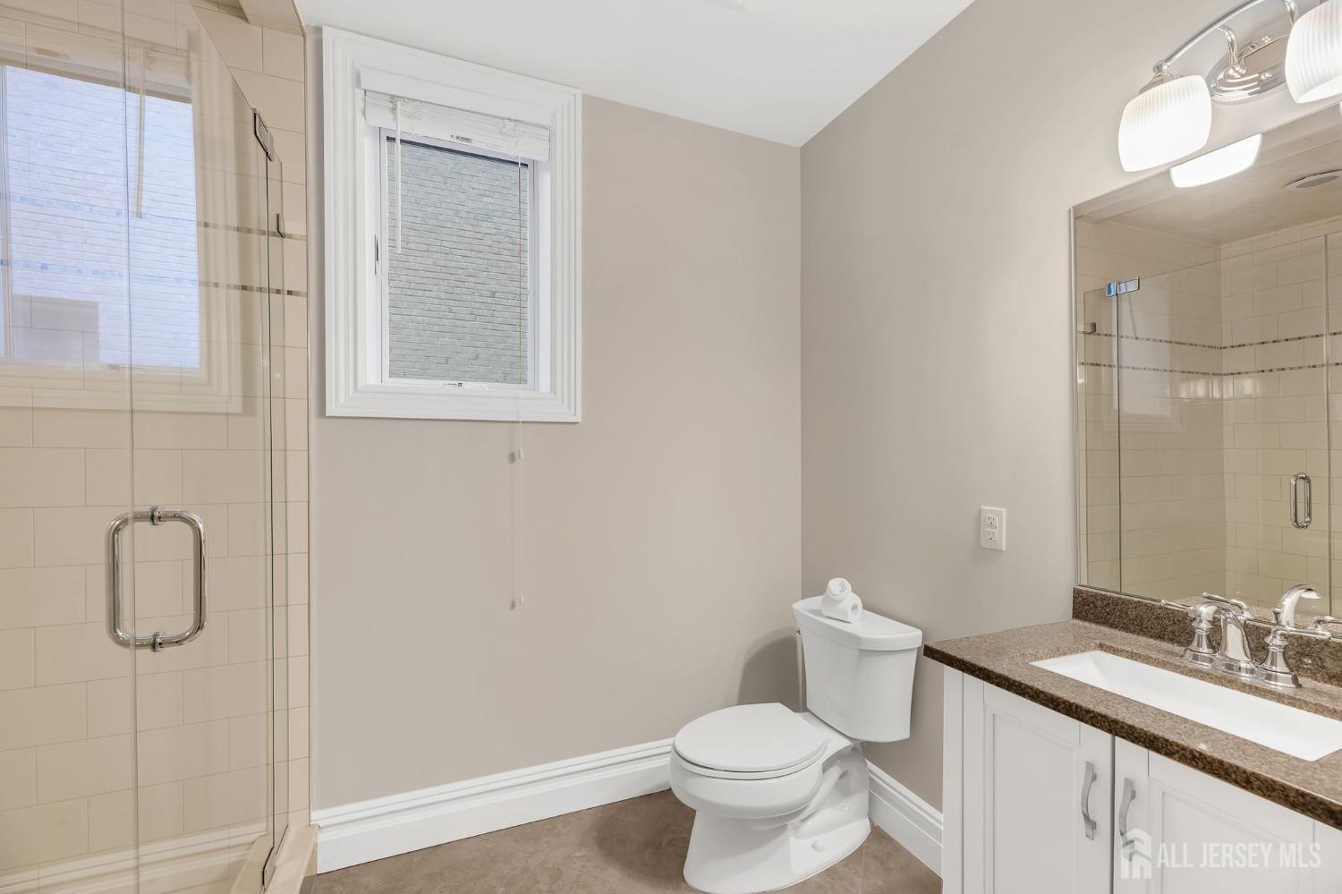 1355 NE Abbott Boulevard, Fort Lee, New Jersey image 41