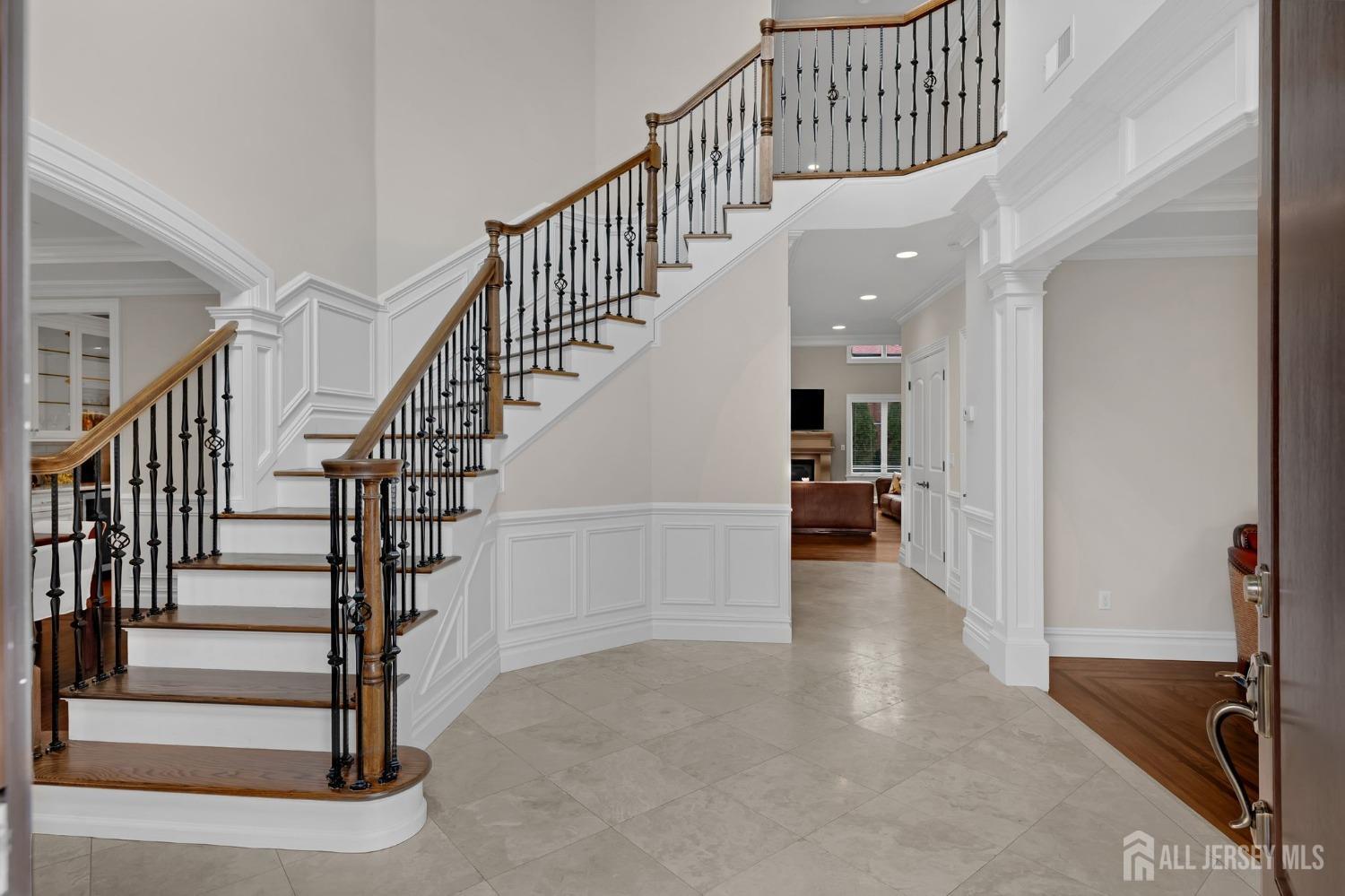 1355 NE Abbott Boulevard, Fort Lee, New Jersey image 3