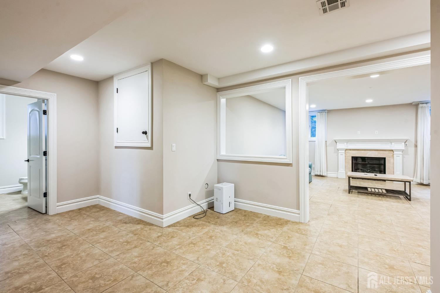 1355 NE Abbott Boulevard, Fort Lee, New Jersey image 49