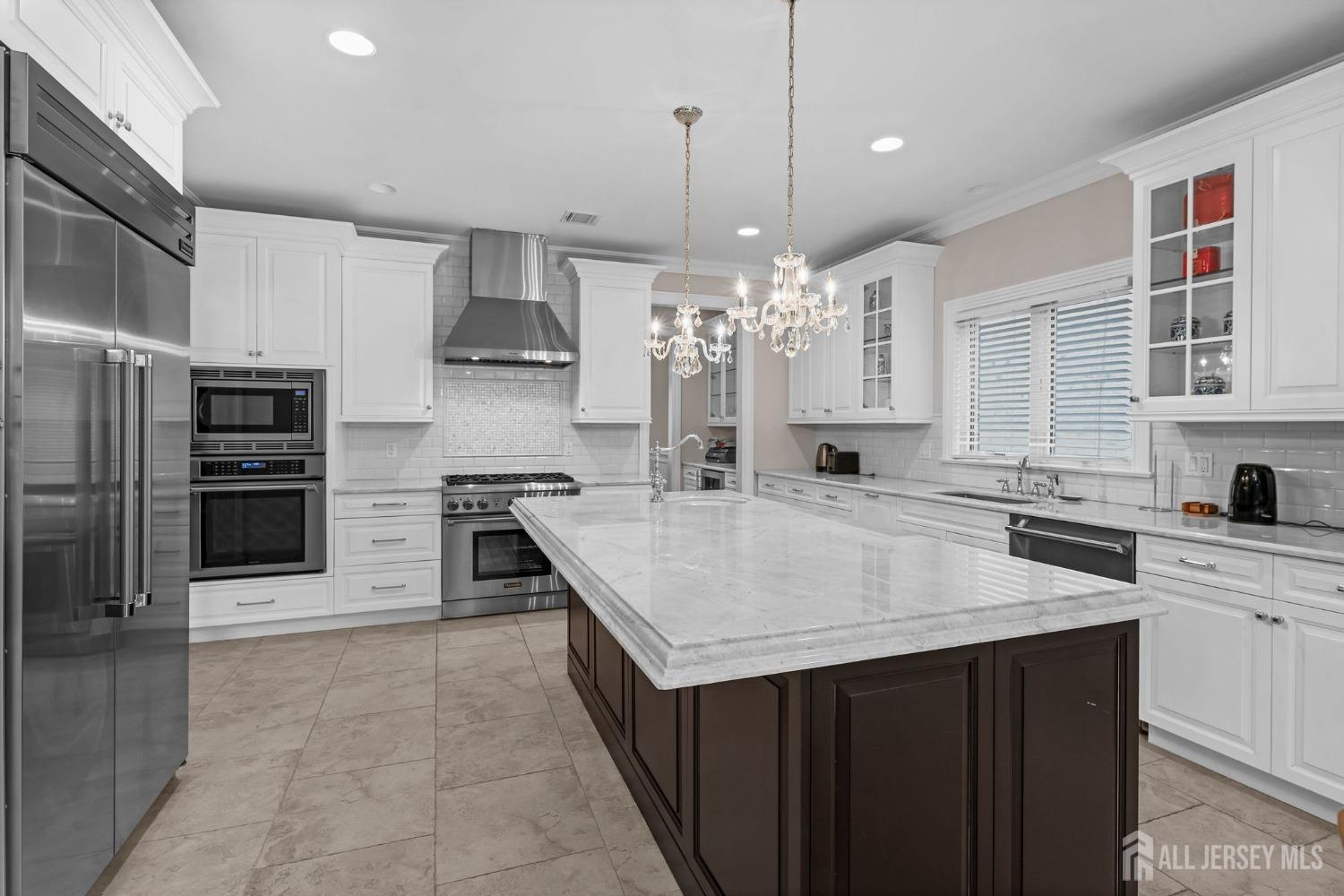1355 NE Abbott Boulevard, Fort Lee, New Jersey image 13