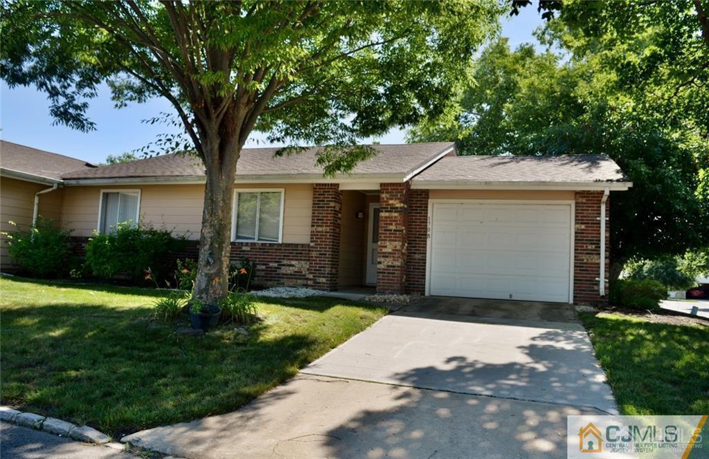Photo 1 of 14 — 0-170B Laurel Plaza, Monroe, NJ 08831