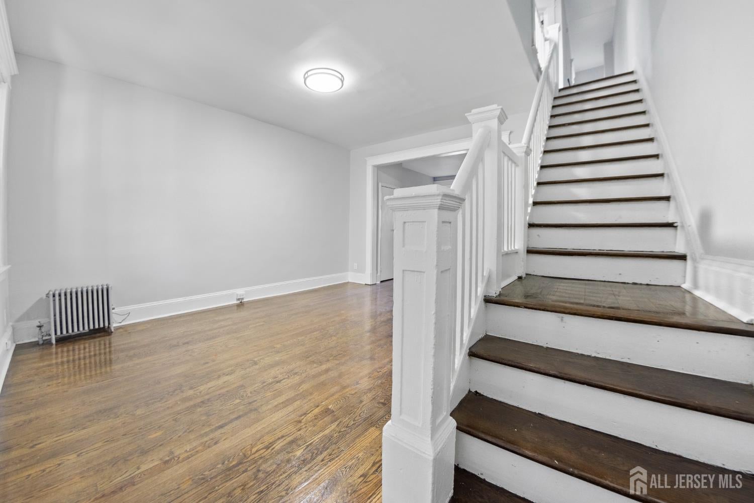 156 Lewis Street