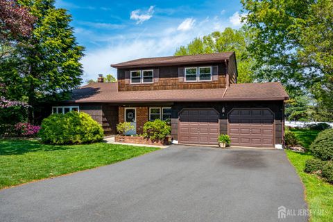 Homes For Sale - 4 Caldwell Court<br/> Middlesex County, East Brunswick, NJ 08816