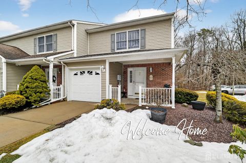 Townhouse For Sale - 9 Parkside Drive<br/> Spotswood, NJ 08884