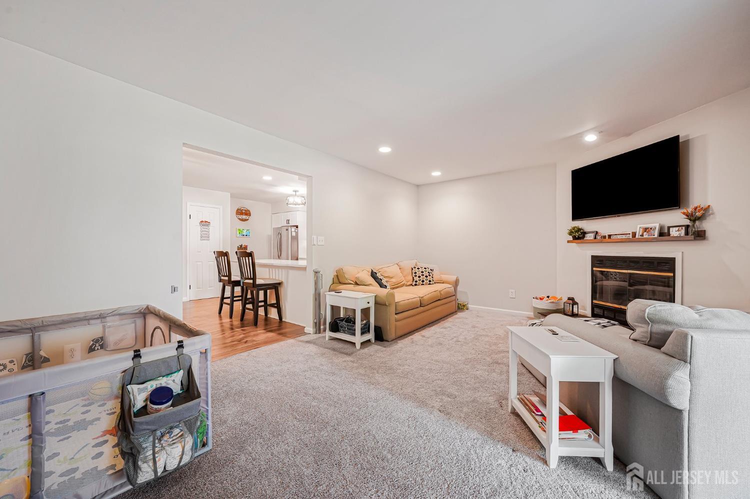30 Forest Garden Drive, Old Bridge, New Jersey image 9