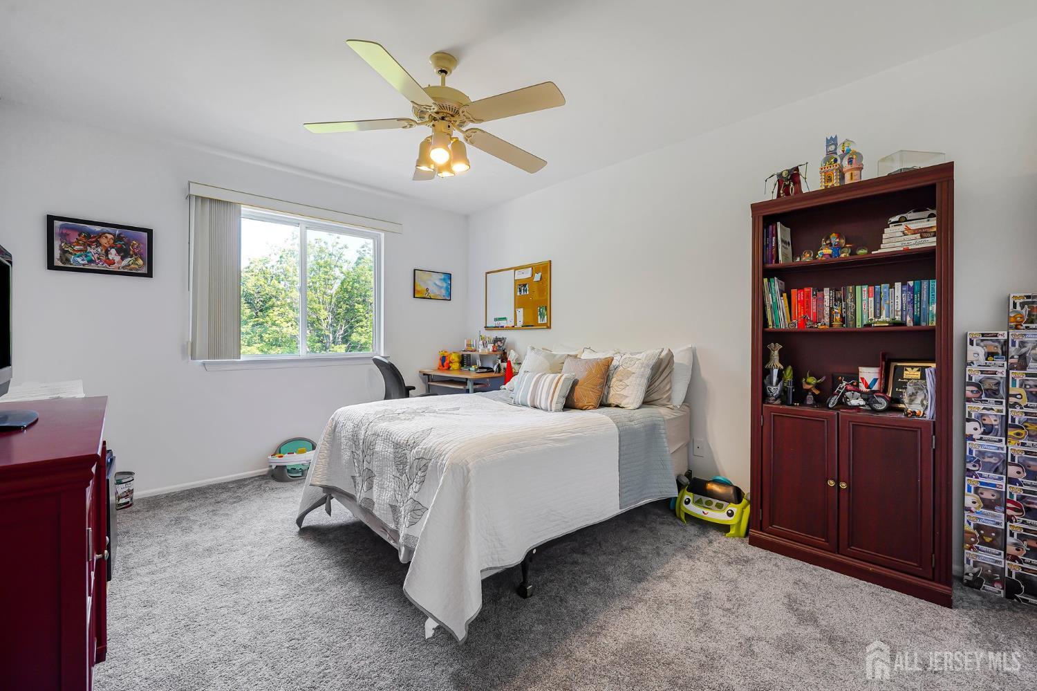 30 Forest Garden Drive, Old Bridge, New Jersey image 17